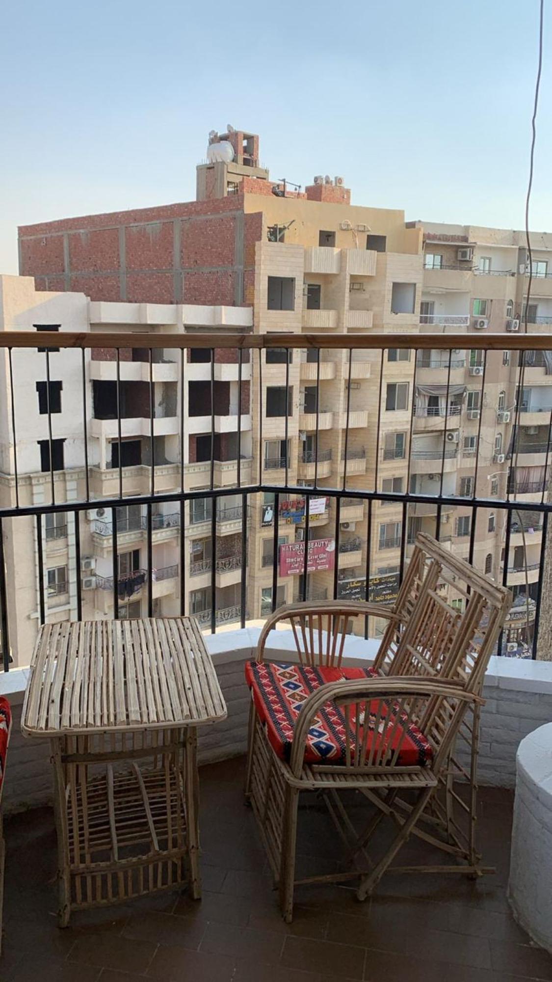Pyramids Nights Hostel Kafret el-Gabal Екстериор снимка